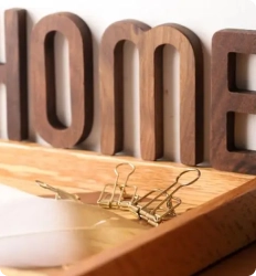 Fabricacion letras de madera en Barcelona