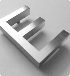 Fabricacion letras de dibond en Barcelona