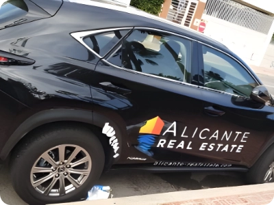 Vinilo adhesivo para coches y vehiculos. Fabricaion y rotulacion en Barcelona